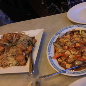 Indian Wok - Manchurian chicken noodle (delicious garlic taste, spicy) and hot-and-spicy paneer (looks like ma-po tofu, actually paneer) - Hakka Near Me - Burnaby, British Columbia