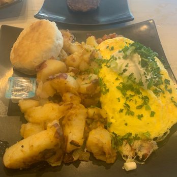 EggTown - California Omelette - Breakfast & Brunch Near Me - Tampa, Florida