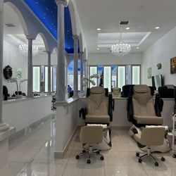 Victoria's Nails & Spa