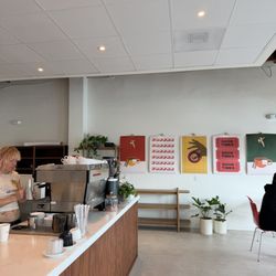 Come Back Coffee - Bar area