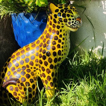 Rosarito - Ceramics from Rosarito in my garden. - Beaches Near Me - Rosarito, BCN Rosarito - Ceramics from Rosarito in my garden. - Beaches Near Me - Rosarito, BCN