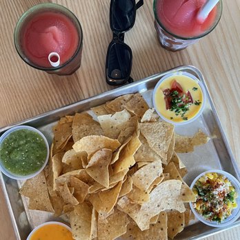 Lonesome Rose - Logan Square - Chips and dip platter - Bars Near Me - Chicago, Illinois Lonesome Rose - Logan Square - Chips and dip platter - Bars Near Me - Chicago, Illinois