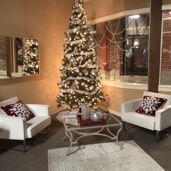 Andrew Williams Salon & Spa - Christmas at Andrew Williams Salon and Spa