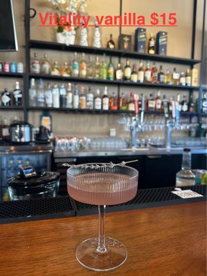 Tee Off Bar & Grill by null