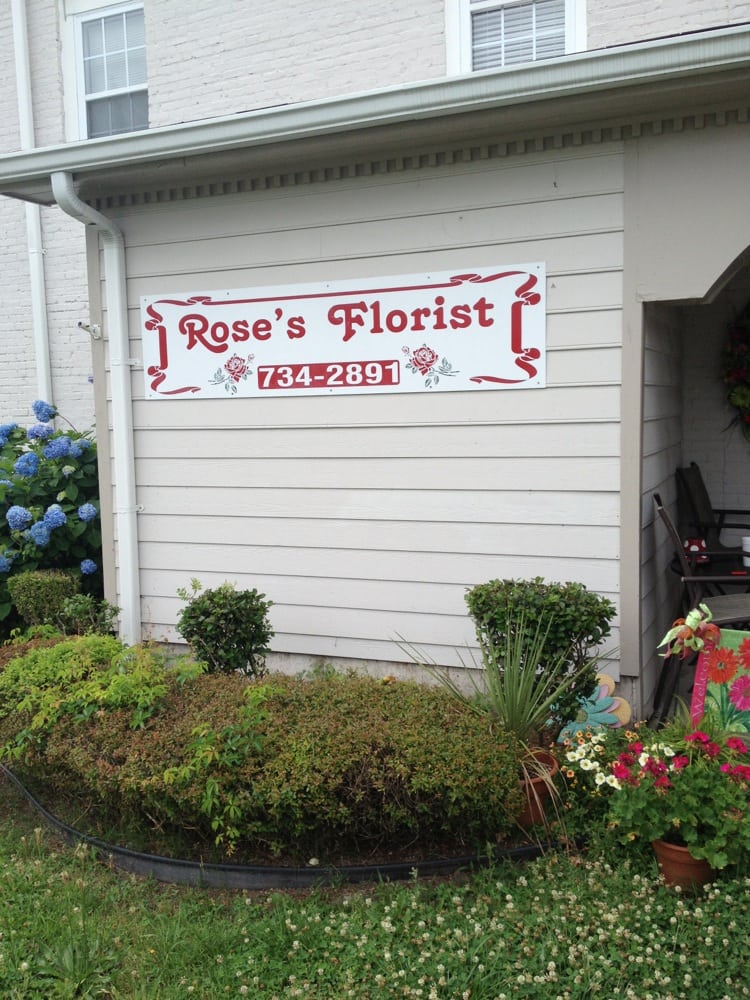ROSE’S FLORIST Updated October 2024 1211 C Wayne Memorial Dr