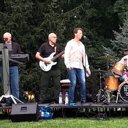 Clark Botanic Garden - Summer concert