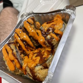 Friends Sushi - Crispy Spicy Tuna Maki - Sushi Bars Near Me - Chicago, Illinois