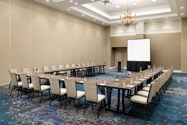 Hilton Tucson East by null