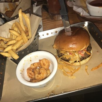 Chili's - Quest burger - American Near Me - East Rutherford, New Jersey