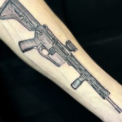AK-