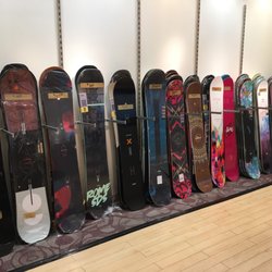 Willi's Ski Warehouse - Awesome snowboards!