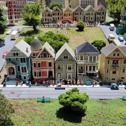 Miniland USA - Painted ladies