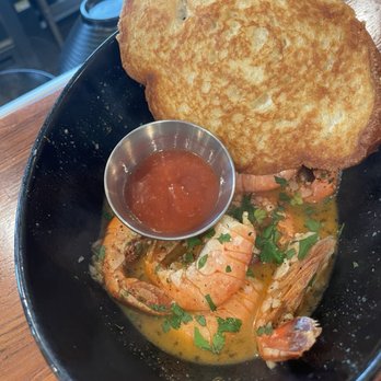 Broken Oar Oyster Bar - Peal and eat shrimp - Wine Bars Near Me - Homer, Alaska Broken Oar Oyster Bar - Peal and eat shrimp - Wine Bars Near Me - Homer, Alaska
