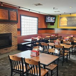 Fuddruckers - Back dining room.
