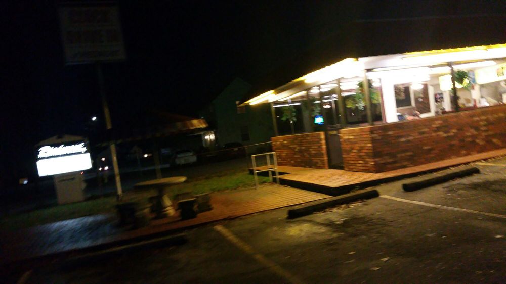 CLOCK DRIVE IN Updated August 2024 17 Anderson St, Piedmont, South