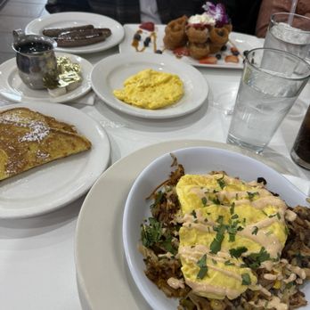 Eggsperts Cafe - Breakfast & Brunch Near Me - Orland Park, Illinois