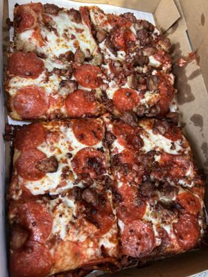 Little Caesars Pizza by null