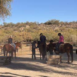 Kay El Bar Guest Ranch - Getting ready to ride!