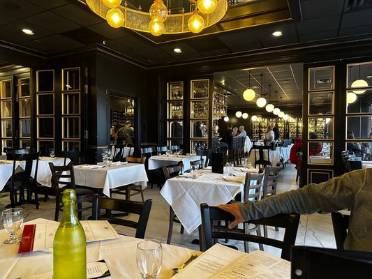 Georges French Bistro by null