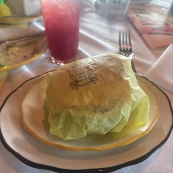 La Lucha - Burger burger - Seafood Near Me - Houston, Texas