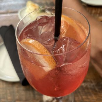 Le Chick - Spritz - Cocktail Bars Near Me - Miami, Florida Le Chick - Spritz - Cocktail Bars Near Me - Miami, Florida
