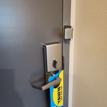 Tru by Hilton Manteca - I felt safe! I love the additional locking latch. - Hotels Near Me - Manteca, California Tru by Hilton Manteca - I felt safe! I love the additional locking latch. - Hotels Near Me - Manteca, California