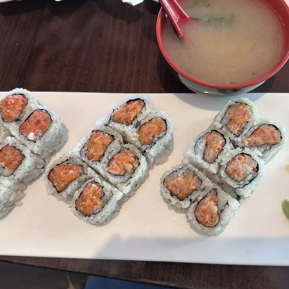 Fontana Sushi - Spicy Maki Combo with miso soup - Sushi Bars Near Me - Centennial, Colorado