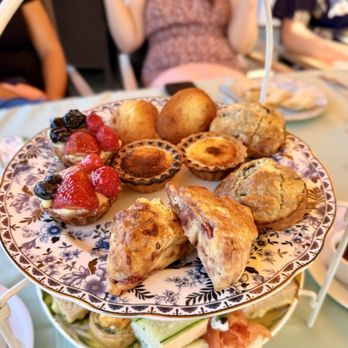 Bistango in Irvine - Afternoon tea sweets - American Near Me - Irvine, California Bistango in Irvine - Afternoon tea sweets - American Near Me - Irvine, California