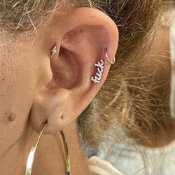 Dom Von Studio - Diamonds hoops gold lightning bolt.