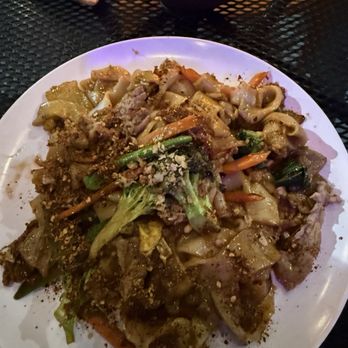 Pattaya Thai - Pad See Ew - Thai Near Me - Honolulu, Hawaii