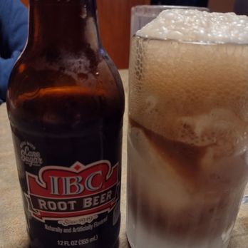 Blazin Bills - Tasty root beer float - Barbeque Near Me - Hiram, Ohio