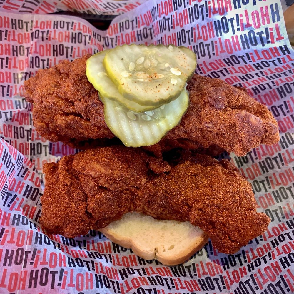 Howlin' Ray's - 3 massive tenders - medium spicy - Southern Near Me - Pasadena, California