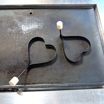 Old Sugar Mill Pancake House - Pancake molds heart shape - American Near Me - De Leon Springs, Florida
