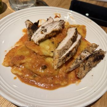 Carrabba's Italian Grill - Mezzaluna with Chicken - Lunch Portion - Italian Near Me - Columbus, Georgia
