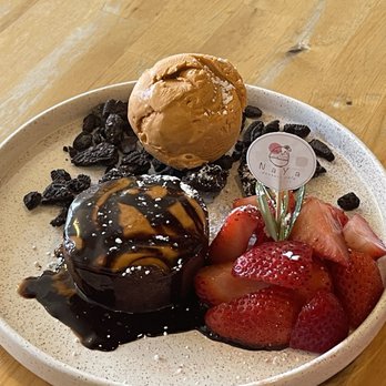 NaYa Dessert Cafe - ThaiTea Chocolate Lava Cake - Desserts Near Me - San Francisco, California NaYa Dessert Cafe - ThaiTea Chocolate Lava Cake - Desserts Near Me - San Francisco, California
