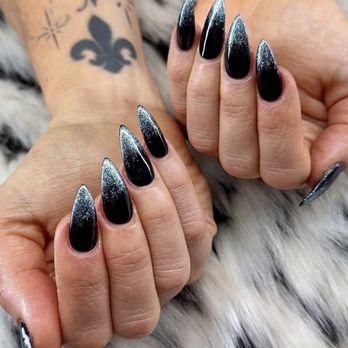 Onyxx Nail Lounge - Gel-X with glitter ombré - Nail Salons Near Me - Redondo Beach, California