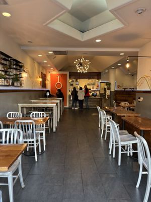 Toss Noodle Bar by null