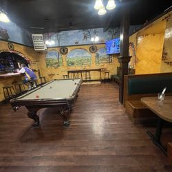 El Bajio - Inside and pool table