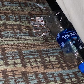 Travelodge by Wyndham Eureka - Found empty bottle and pills under the bed from previous guest. - Hotels Near Me - Eureka, California
