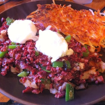 Anchorage 5 - Corned Beef Hash, Poached Eggs and Hash Browns - Breakfast & Brunch Near Me - Sausalito, California