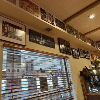 Pierson Family Restaurant - a view of the dining room - American Near Me - Pierson, Florida