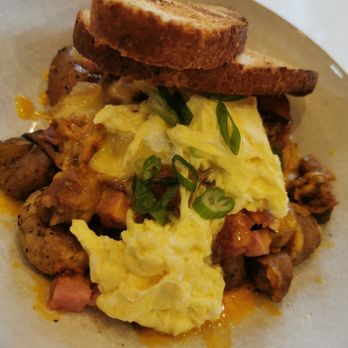 Le Petit Belge - Break bowl - Breakfast & Brunch Near Me - Vancouver, British Columbia