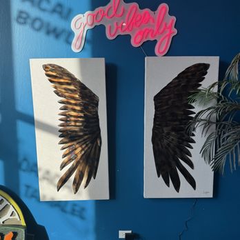 Healthy and Simple - Art on Wall - Juice Bars & Smoothies Near Me - Chicago, Illinois