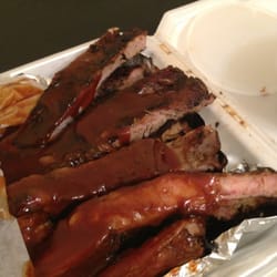 Robbie's Super-Stuff Super-Licious Bbq Restaurant - Ribs!