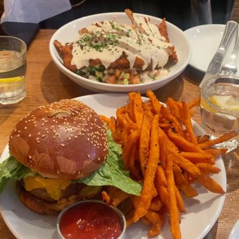 12 Chairs - Schnitzel Salad & Pinos Burger - Middle Eastern Near Me - New York, New York