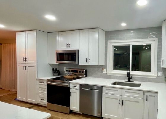 Superior Tile Setters Logo