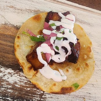 Tacburg - Pumba taco substitute sour cream for guacamole, really good and flavorful - Tacos Near Me - Whittier, California