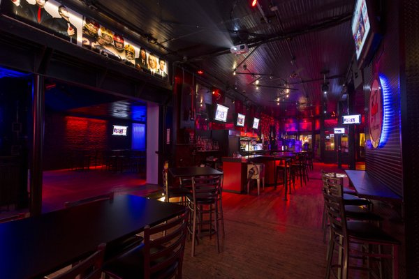 37 Main Restaurant + Bar by null