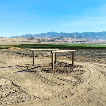 Tehachapi Winery - Horses more than welcome! Hitching posts now up. - Wineries Near Me - Tehachapi, California