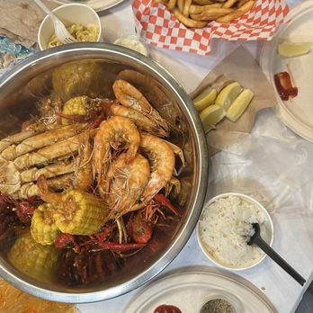 The Crawfish Hut - house fries, garlic noodles, rice - Cocktail Bars Near Me - Stanton, California The Crawfish Hut - house fries, garlic noodles, rice - Cocktail Bars Near Me - Stanton, California